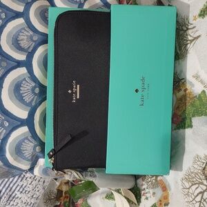 Kate spade just charge it clutch
